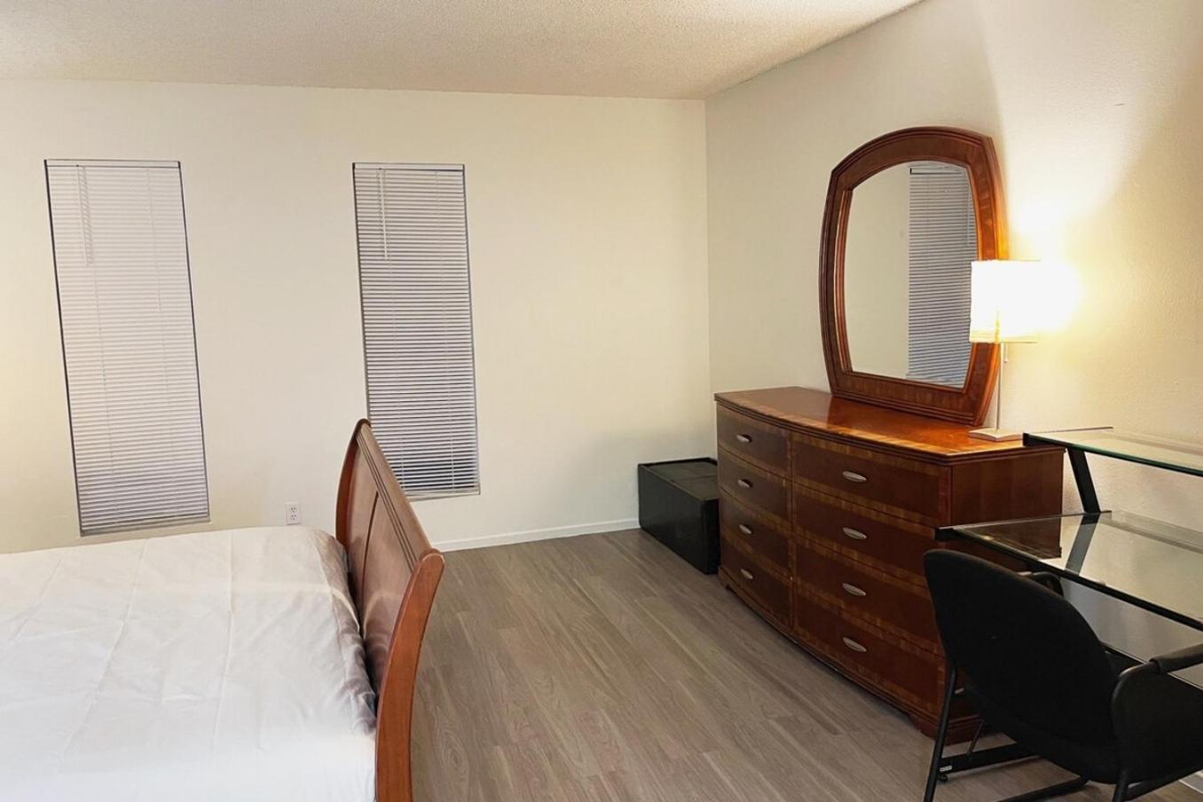 2 To 6 Bedroom Walk To Strip Mgm Casino Shop Club